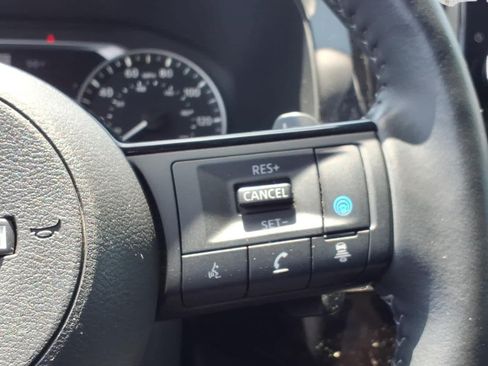 Used 2025 Nissan Pathfinder SL AWD/4WD image 21