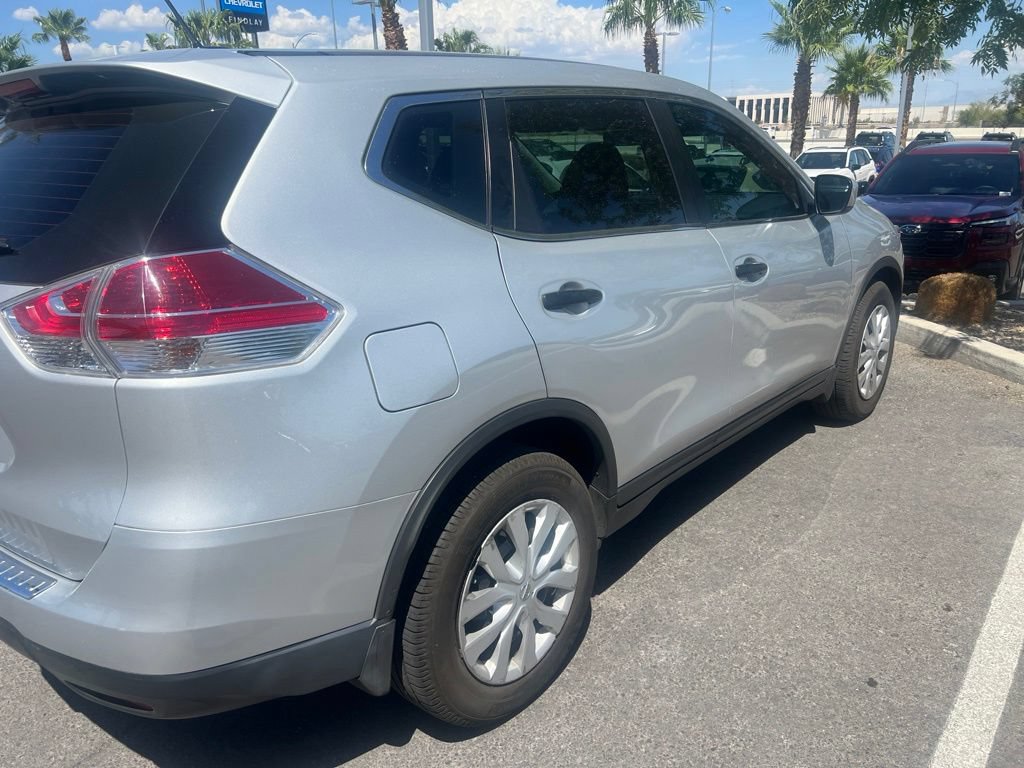 Used 2016 Nissan Rogue S FWD image 31
