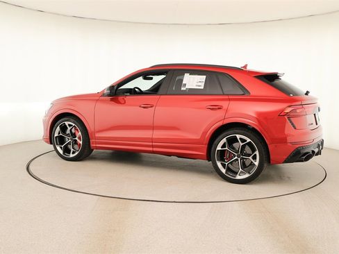 New 2026 Audi RS Q8 performance image 3