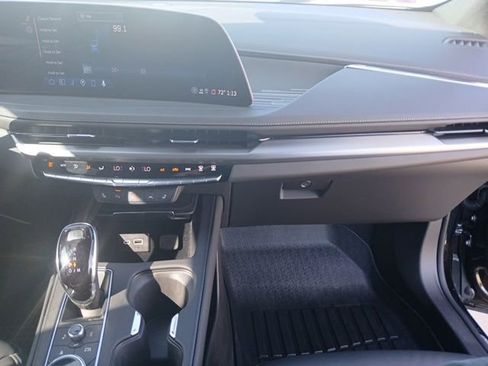 Used 2025 Cadillac XT4 Premium Luxury w/ Cold Weather Package image 20