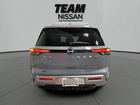 Certified 2025 Nissan Pathfinder Platinum w/ Cargo Package AWD/4WD image 5