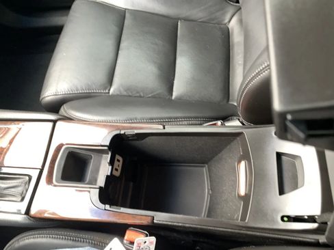 Used 2017 Cadillac XTS Luxury image 17