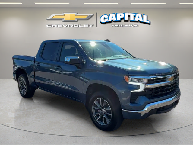 Used 2024 Chevrolet Silverado 1500 LT AWD/4WD image 7