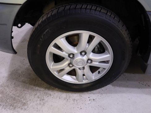 Used 2005 Lexus LX 470 4WD image 10