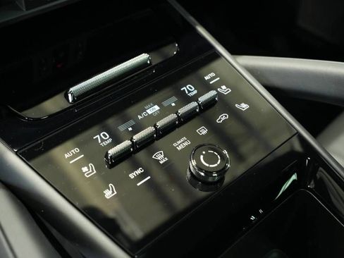 New 2026 Porsche Cayenne GTS image 22