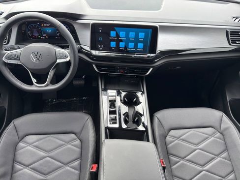 New 2026 Volkswagen Atlas Cross Sport SE FWD image 29