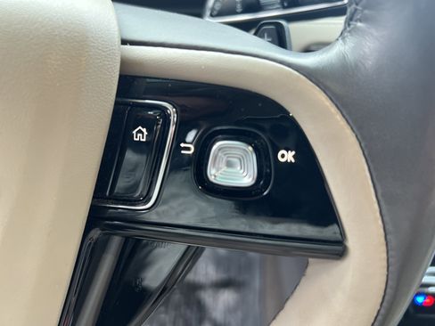 Used 2021 Lincoln Corsair Reserve w/ Equipment Group 201A image 13