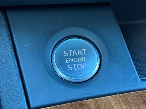 Used 2021 Audi Q5 2.0T Premium w/ Convenience Package image 22