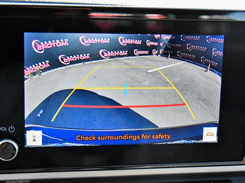 Used 2025 Toyota Camry LE FWD image 18