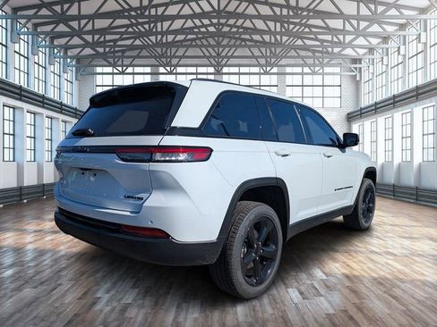 New 2025 Jeep Grand Cherokee Limited w/ Luxury Tech Group II image 4