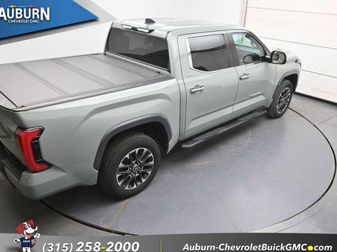 Used 2024 Toyota Tundra Limited AWD/4WD image 32