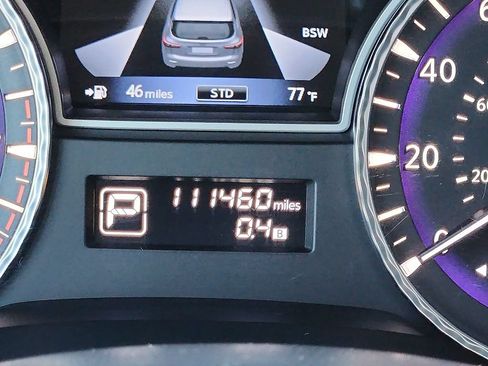 Used 2013 INFINITI JX35 AWD w/ Premium Pkg image 3