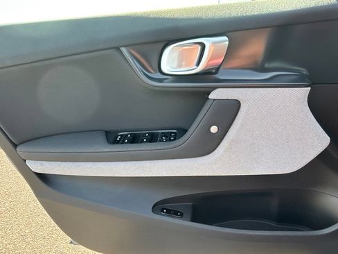 Used 2022 Polestar Polestar 2 w/ Plus Package AWD/4WD image 28