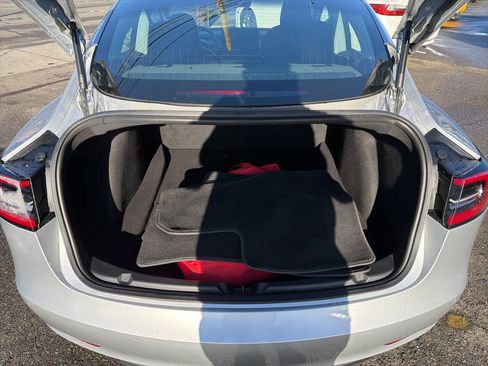 Used 2018 Tesla Model 3 Long Range image 7