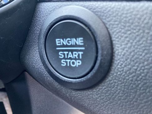 Used 2025 Ford Escape ST-Line AWD/4WD image 16