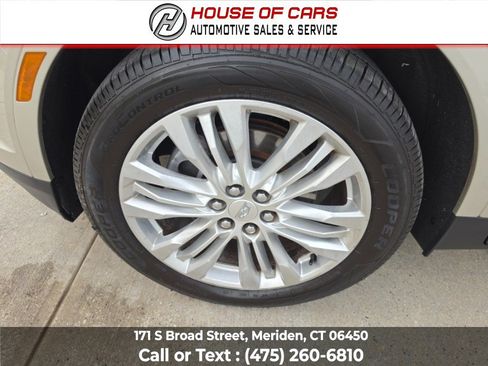 Used 2017 Cadillac XT5 Premium Luxury AWD/4WD image 19