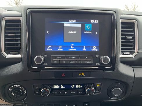 Used 2023 Nissan Frontier SV w/ SV Convenience Package image 18