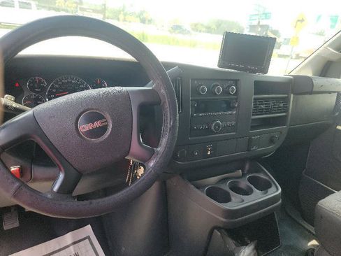 Used 2016 GMC Savana 3500 RWD image 11