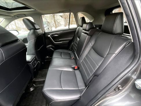 Certified 2023 Toyota RAV4 XLE Premium image 20