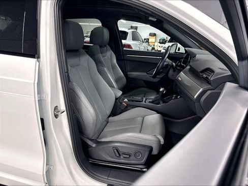 Used 2023 Audi Q3 2.0T Premium Plus w/ Premium Plus Package AWD/4WD image 10