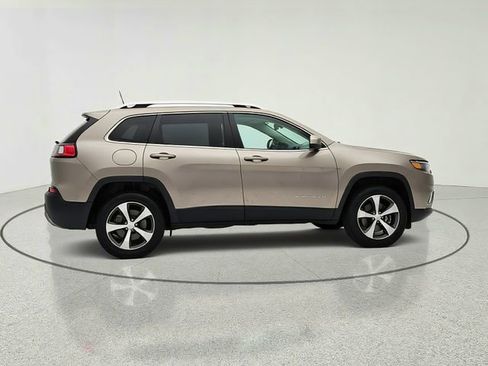 Used 2020 Jeep Cherokee Limited AWD/4WD image 7
