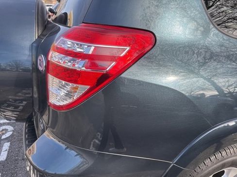 Used 2010 Toyota RAV4 Limited image 9