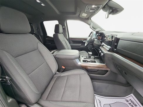 Used 2024 GMC Sierra 1500 Elevation w/ Preferred Package image 26