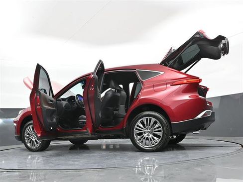 Certified 2024 Toyota Venza Limited AWD/4WD image 48