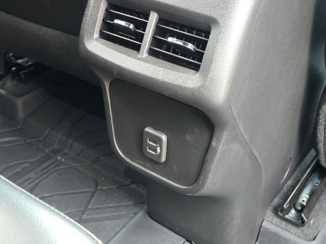 Certified 2022 Chevrolet Equinox RS w/ LPO, Floor Liner Package FWD image 18