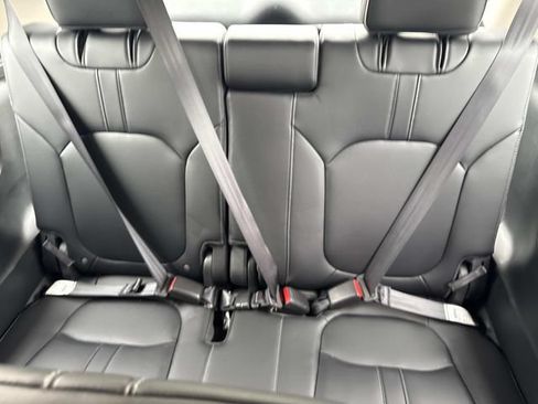 Certified 2025 Honda Pilot Elite image 16