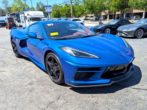 Used 2021 Chevrolet Corvette Stingray Premium Cpe w/ Z51 Performance Package image 5