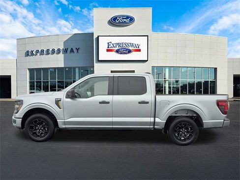 Used 2025 Ford F150 STX image 9