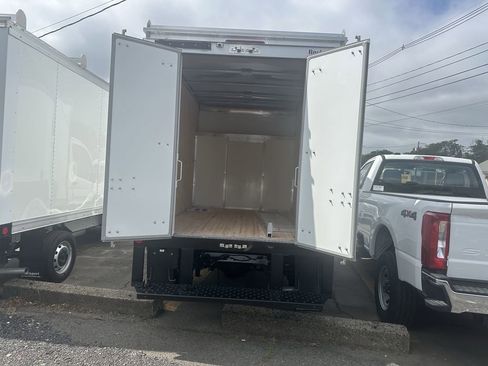 Used 2024 Ford Transit 350 RWD image 7