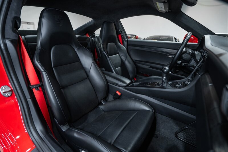 Used 2019 Porsche 911 Carrera GTS RWD image 31