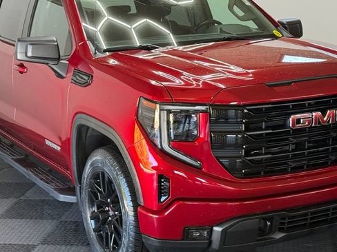 Used 2024 GMC Sierra 1500 Elevation AWD/4WD image 3