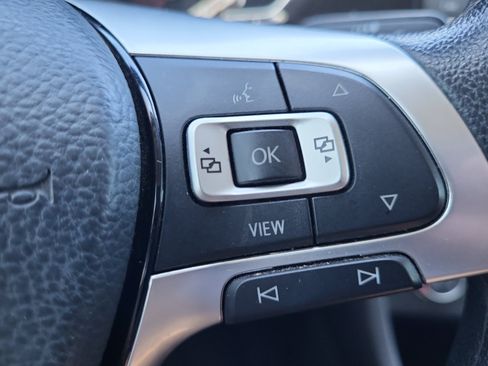 Used 2019 Volkswagen Jetta FWD image 26
