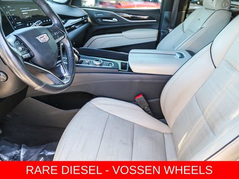 Used 2021 Cadillac Escalade ESV Sport w/ Driver Assist Tech Package AWD/4WD image 17