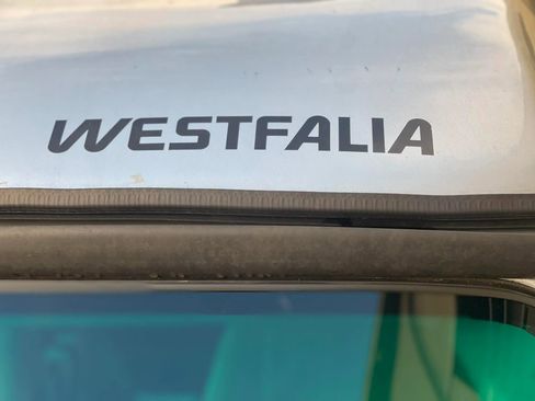 Used 2002 Volkswagen Eurovan MV image 18