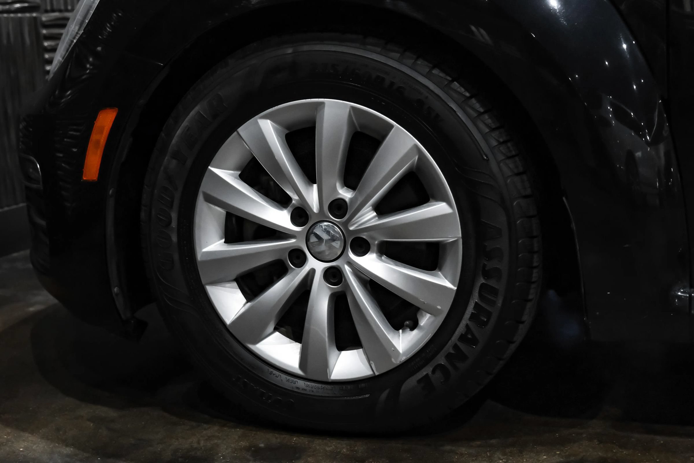 Used 2018 Volkswagen Beetle 2.0T Coast FWD image 49