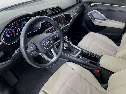 Used 2024 Audi Q3 2.0T Premium image 9