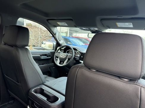 New 2026 GMC Sierra 1500 SLT w/ SLT Premium Package image 33