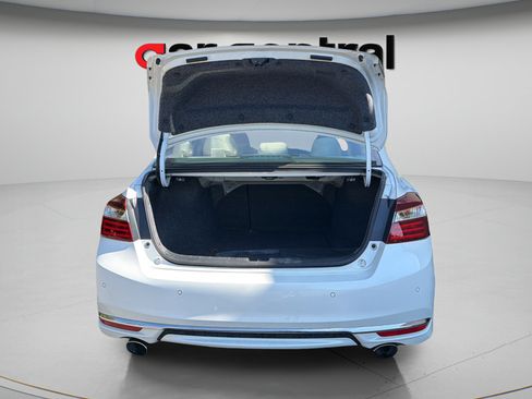 Used 2017 Honda Accord Touring image 30