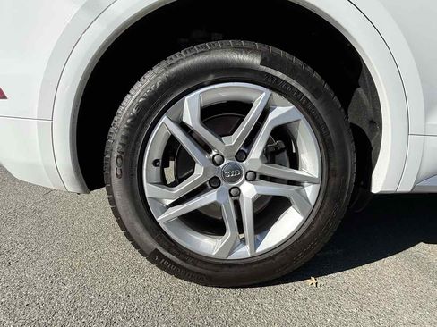 Used 2018 Audi Q5 2.0T Premium Plus w/ Premium Plus Package image 30