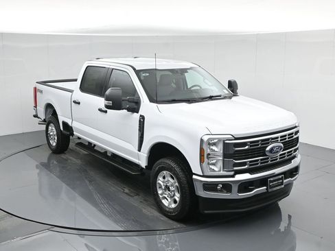 New 2026 Ford F250 XLT w/ FX4 Off-Road Package AWD/4WD image 42