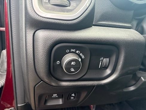 Used 2024 RAM 1500 Big Horn AWD/4WD image 15