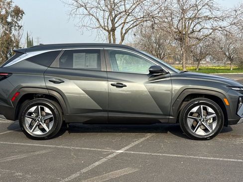 Used 2025 Hyundai Tucson SEL image 3