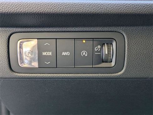 New 2026 Chevrolet Traverse Z71 w/ Driver Confidence Package image 13