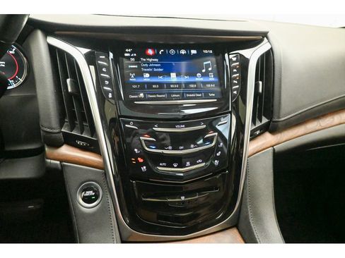 Used 2020 Cadillac Escalade Luxury image 47