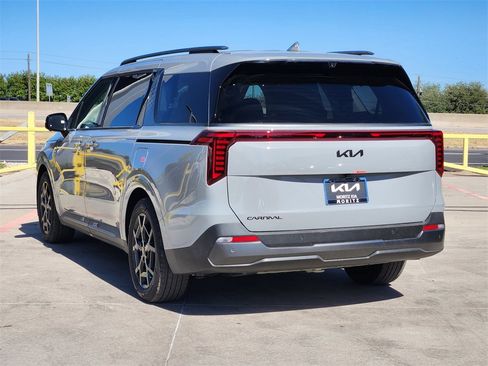 New 2026 Kia Carnival SX Prestige image 3