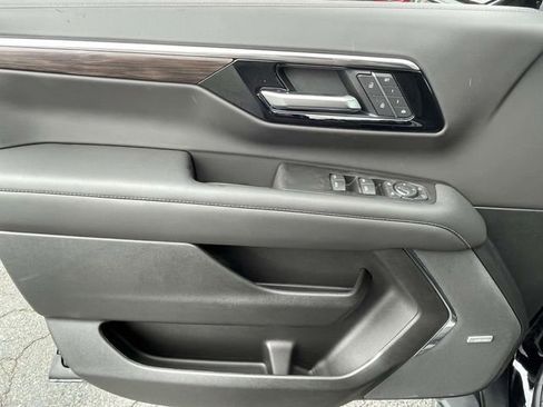 New 2026 Chevrolet Tahoe Z71 w/ Comfort Package AWD/4WD image 19